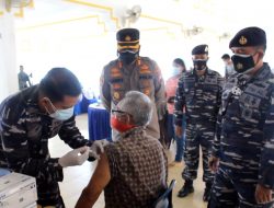 TNI AL Dabo Singkep Kembali Adakan Serbuan Vaksinasi Masyarakat Pesisir