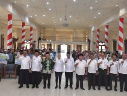 Untuk Peningkatan Karekter Anak, Pemkab Natuna Serahkan Insentif Guru Ngaji