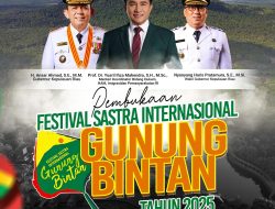 Menko Yusril Membaca Puisi Hingga Penampilan Roger Kajol Pada Pembukaan Festival Internasional Sastra Gunung Bintan