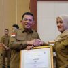 Gubernur Ansar Ahmad Serahkan Paritrana Award 2025: Dorong Perlindungan Sosial Bagi Pekerja Rentan di Kepri