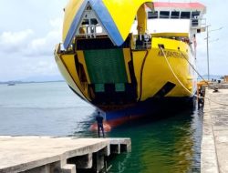 KMP. Bahtera Nusantara 01 Resmi Buka Trayek Baru di Pelabuhan Sedanau