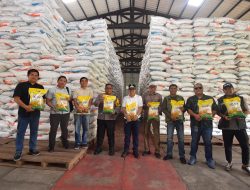 Pastikan Kebutuhan Pokok Jelang Romadlan ‘ Wakil Bupati Natuna Lakukan Peninjauan Pasar Baru Modern dan Gudang Bulog